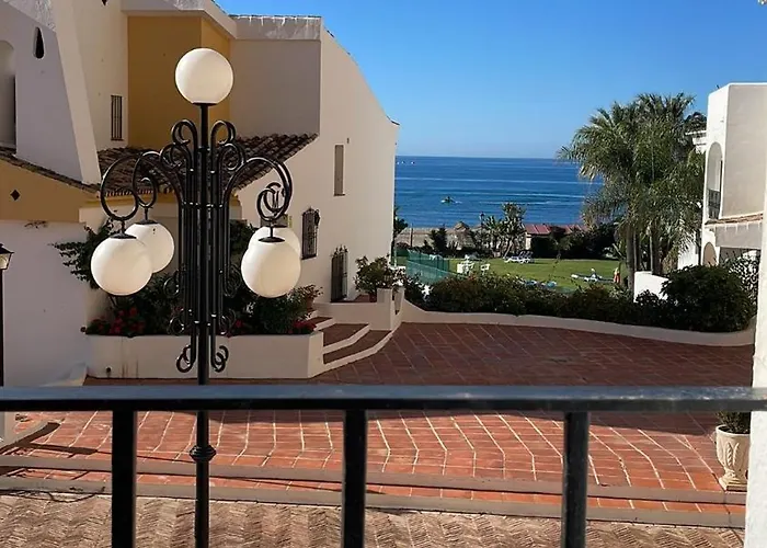 K111 Cabopino Lejlighed Marbella